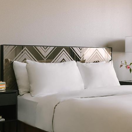 The V Powered By Sonder Hotel Palm Springs Bagian luar foto