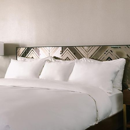 The V Powered By Sonder Hotel Palm Springs Bagian luar foto