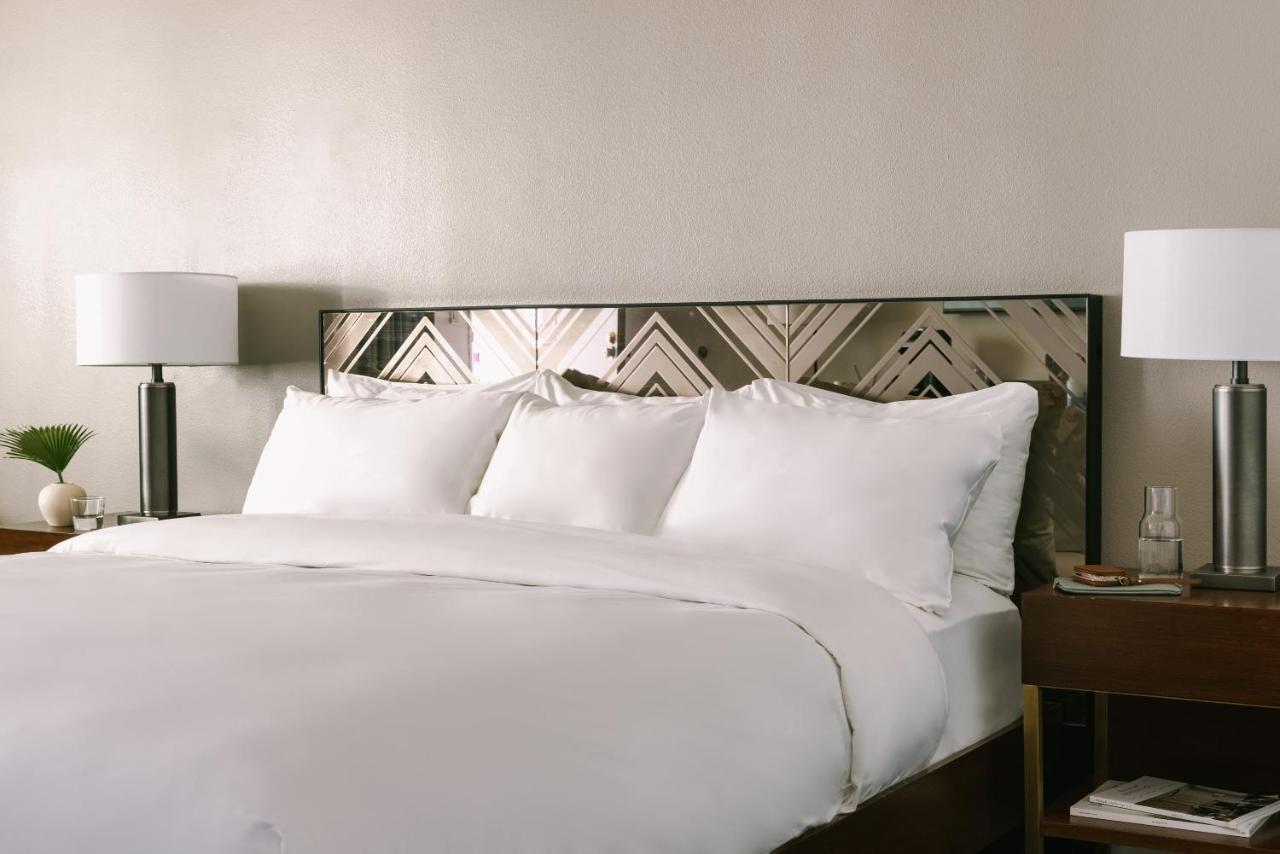 The V Powered By Sonder Hotel Palm Springs Bagian luar foto