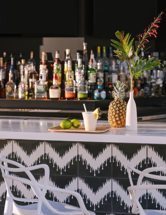 The V Powered By Sonder Hotel Palm Springs Bagian luar foto