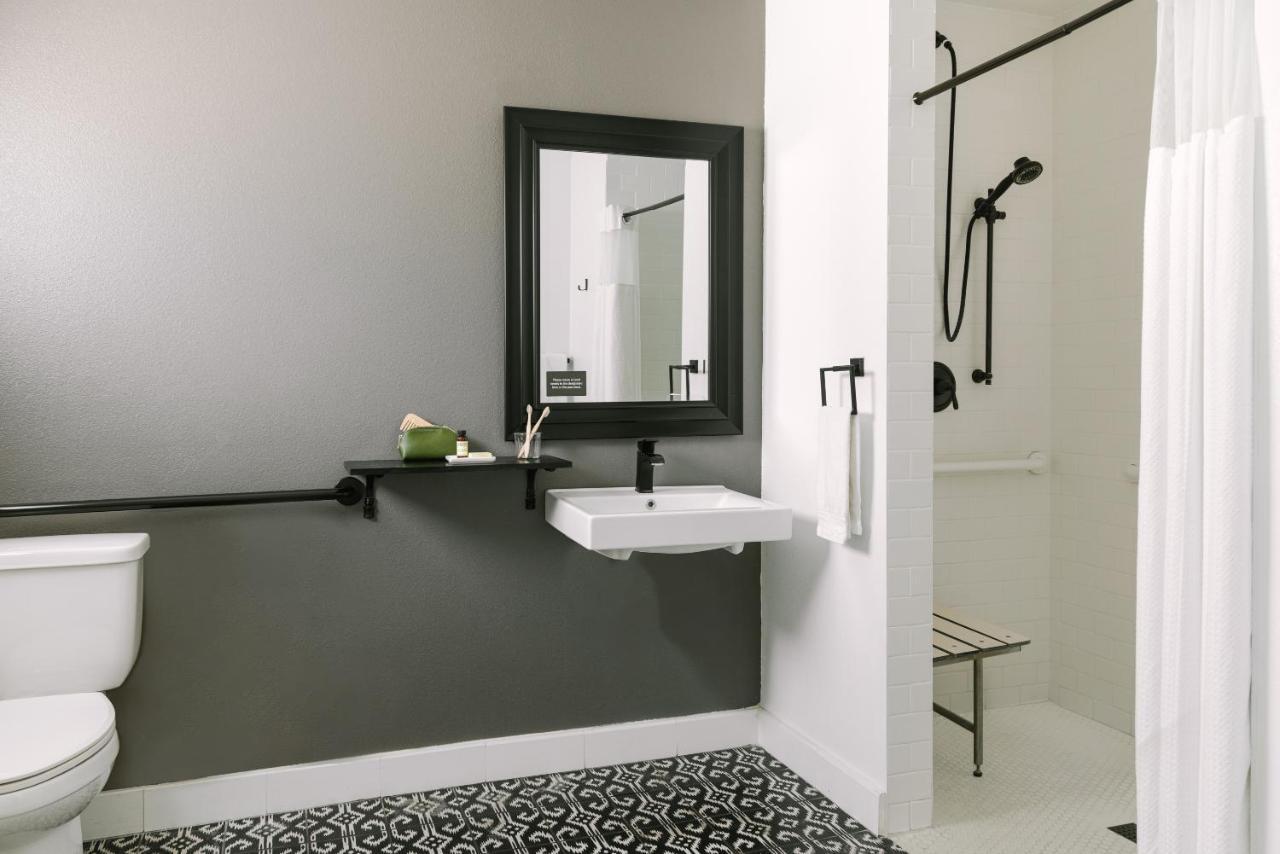 The V Powered By Sonder Hotel Palm Springs Bagian luar foto